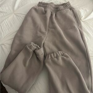 Comfrt Signature Sweats in Bark